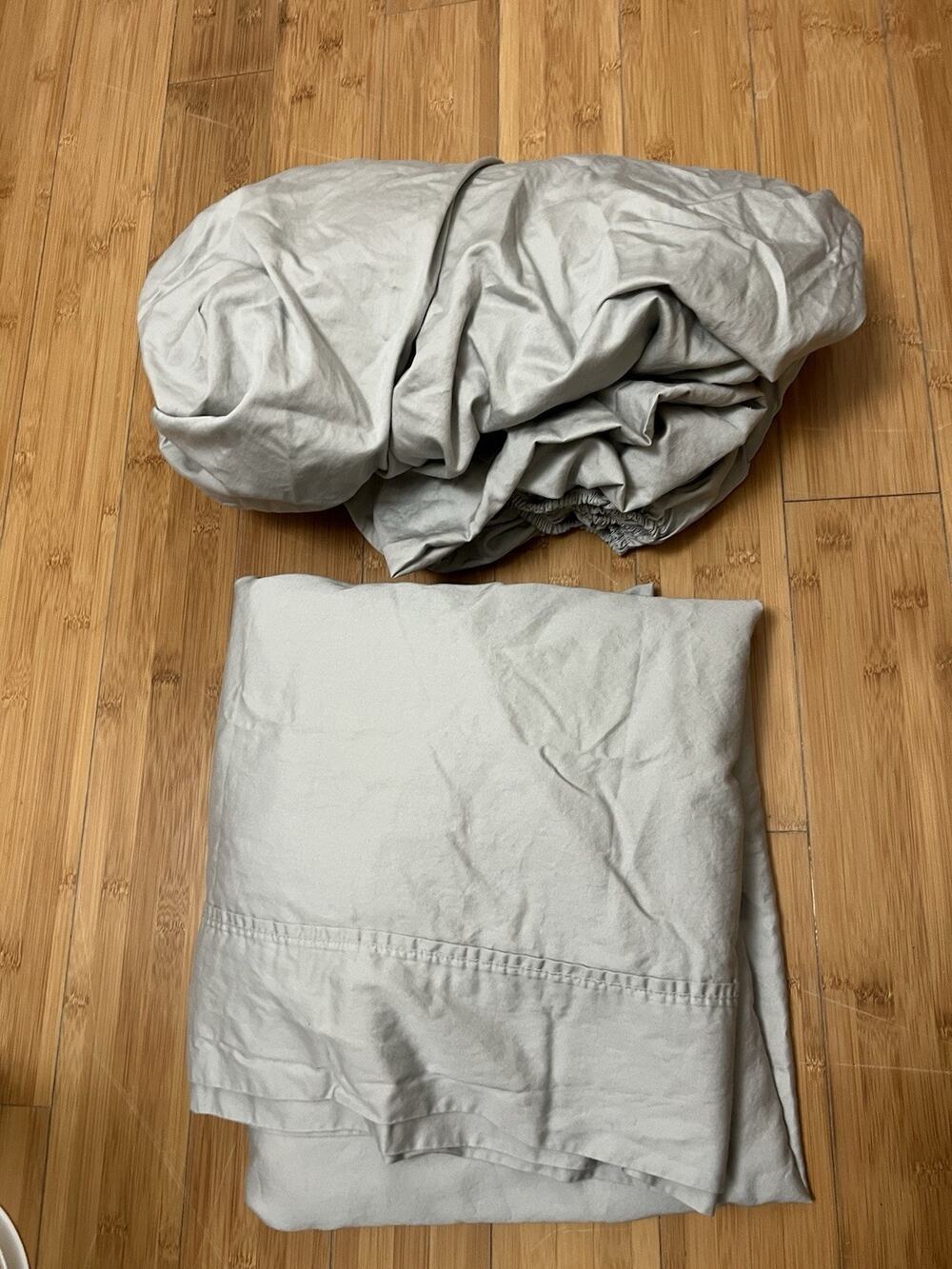 Calvin Klein 2PCs Full Sheet Set 100% Combed Cotton Percale Gray Super Soft
